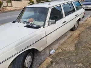 سيارة للبيع موديل 1983