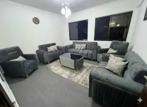 عرض خاص يوم واحد فقط كنب 9مقاعد مع طاولة وسط بسعر 200