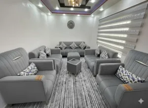 عرض خاص يوم واحد فقط كنب 9مقاعد مع طاولة وسط بسعر 200