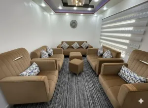 عرض خاص يوم واحد فقط كنب 9مقاعد مع طاولة وسط بسعر 200