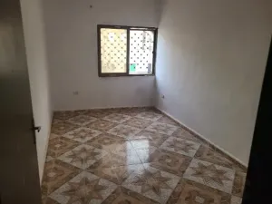 شقة للايجار بسعر معقول البتراوي قرب الوينك