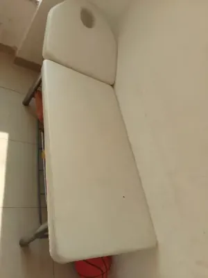 سرير طبي اللبيع مستعمل