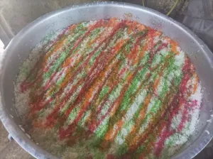 شيف عام يمني الجنسية يبحث عن عمل مع مساعدي