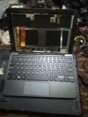 مجموعه أغراض مشكله للبيع