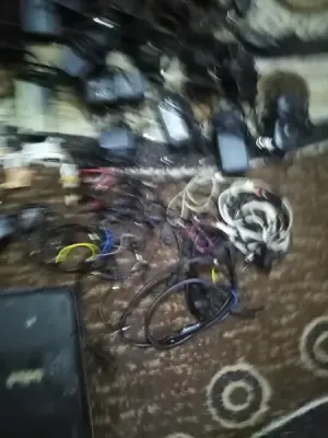 مجموعه أغراض مشكله للبيع