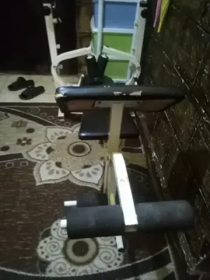 بنش حديد متحرك مع بار ثقيل