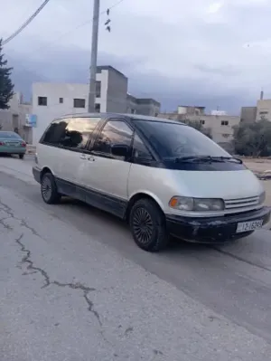 سيارة تيوتا بريفيا للبيع