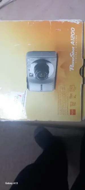 كاميرا رقمية للبيع