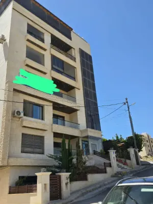 شقه طابقيه للبيع