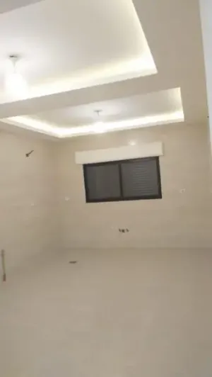 شقه طابقيه للبيع