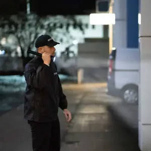 مطلوب موظفين امن و حماية لحراسة مصنع - داوم نهاري و دوام ليلي