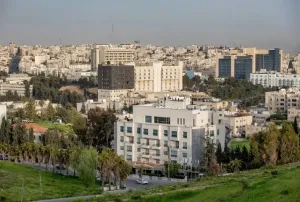 مطلوب موظف في قسم المطبخ للعمل في فندق عمّان إنترناشونال براتب ممتاز