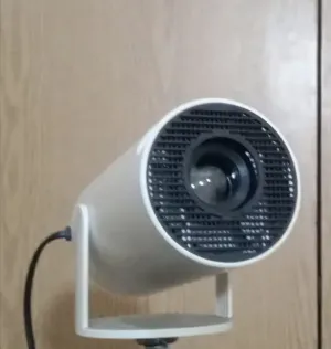 بروجكتر للبدل على شاشه