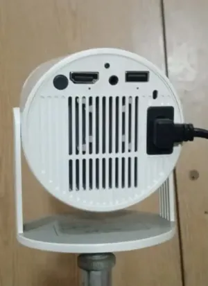 بروجكتر للبدل على شاشه