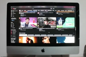 للبيع iMac 21.5-inch Late 2015 بحالة جيدة