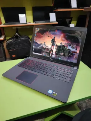 لابتوب دبل قيمنق للبيع